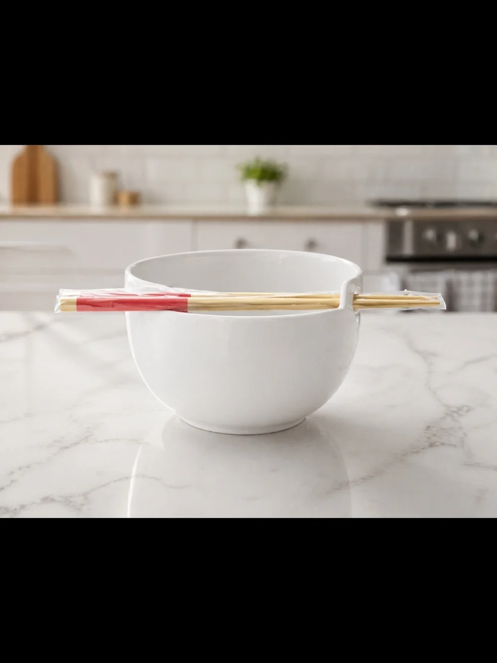 White Panda Ceramic Noodle Bowl with Red-Tip Chopsticks - Picture 4 of 8